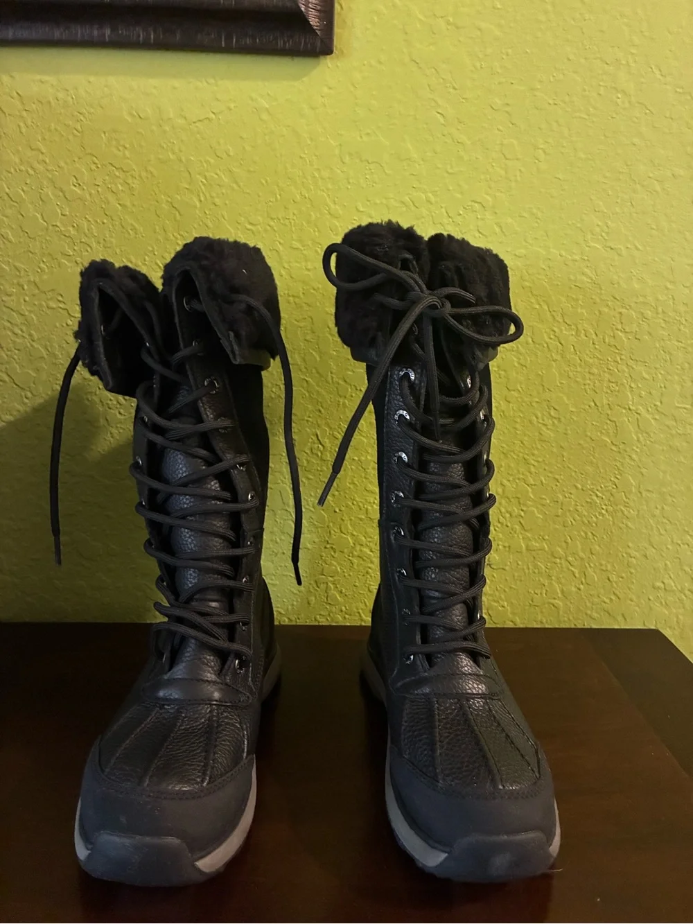 UGG Women's Black Tall Lace-Up Winter Boot with Shearling Cuff women  SIZE 5 BNW